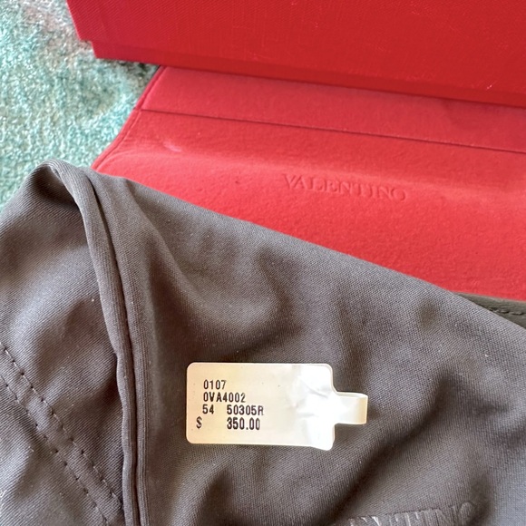 VALENTINO SUNGLASSES - VALENTINO Tortoise Shell Sunglasses with Black Case etc. - Picture 14 of 14